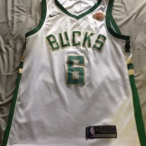 Stitched Milwaukee Bucks, Eric Bledsoe Jersey!!